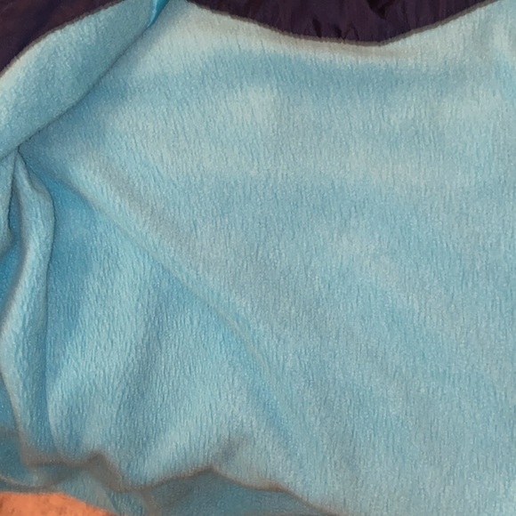 Adidas wind breaker. - Picture 4 of 5